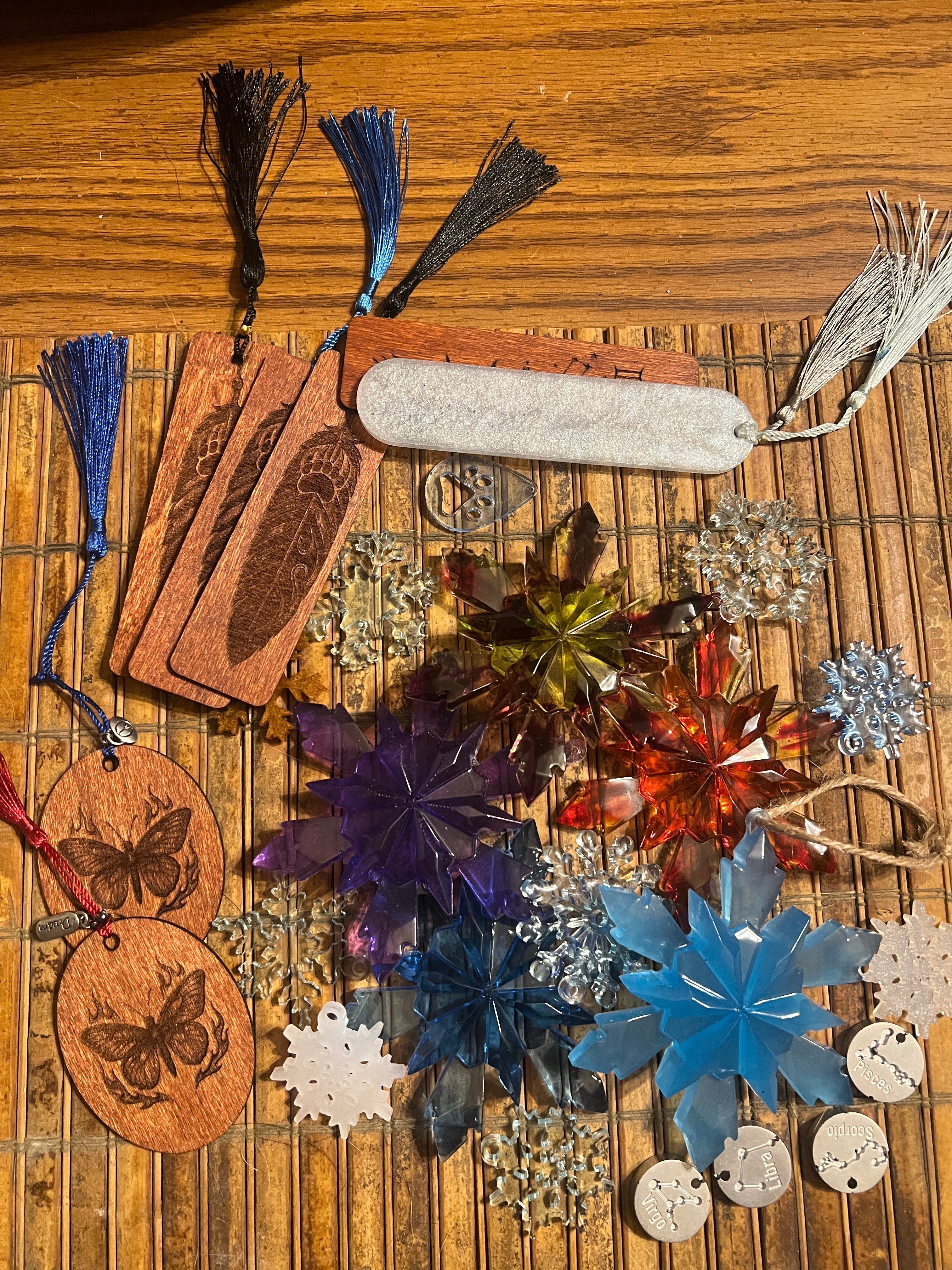 ❄️Forged in Frost: Snowflakes & Story‑Marked Bookmarks Sunday Funday