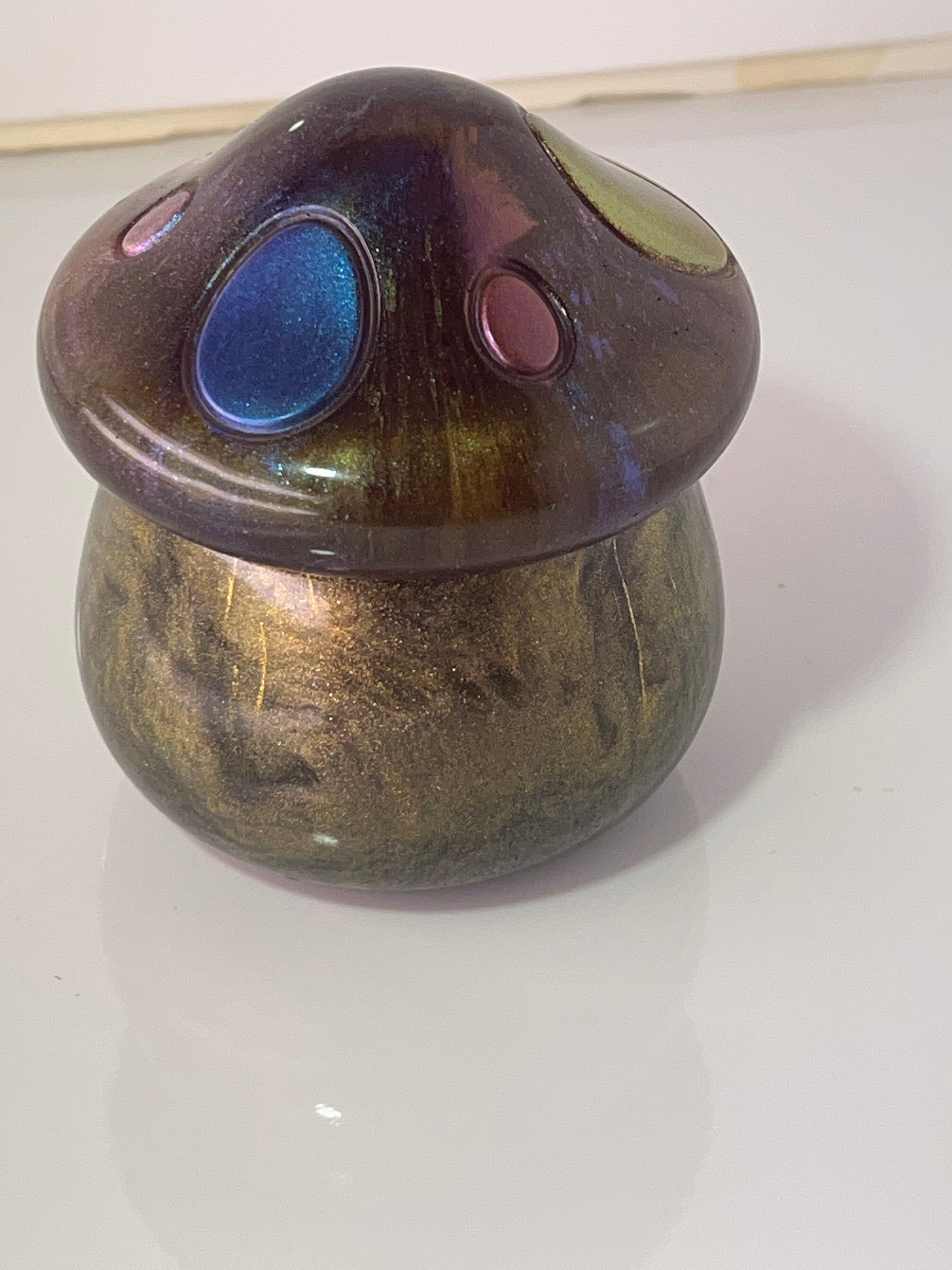 🍄 Breenfire Iridescent Mushroom Jar — 4oz