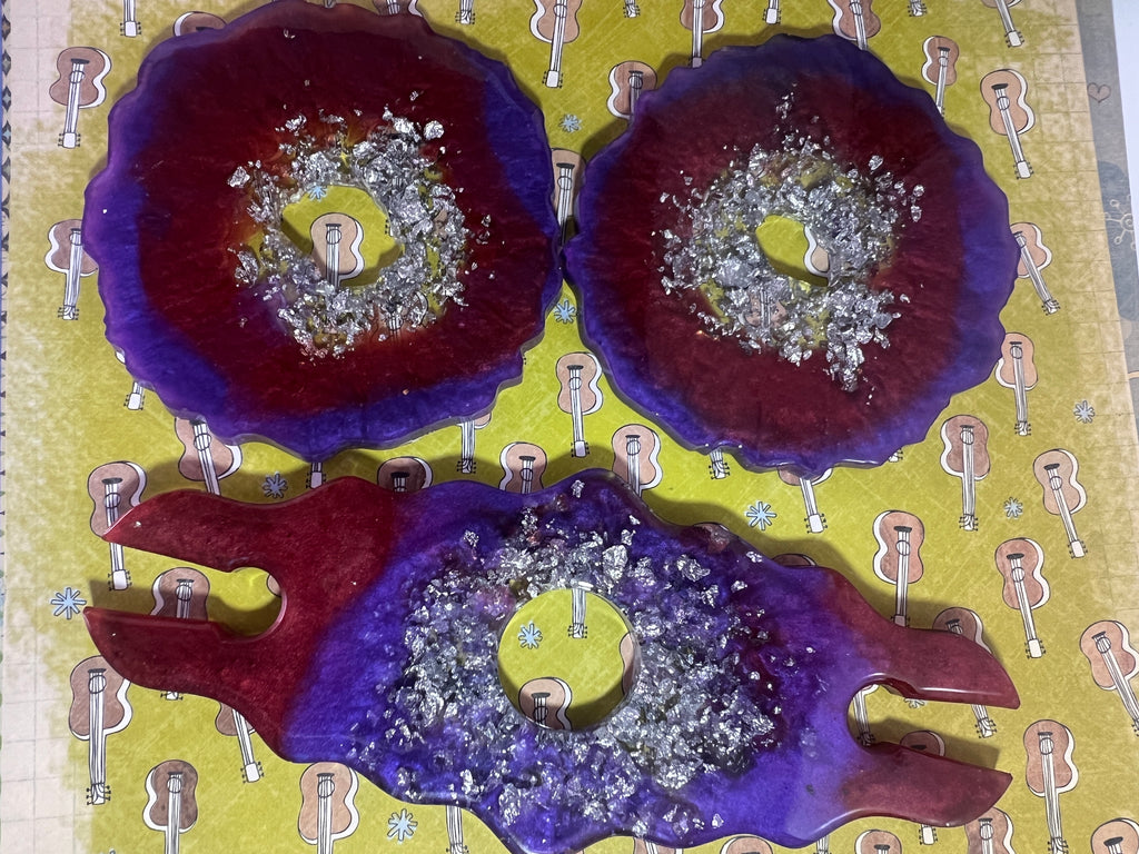 Handcrafted Geode Wine Bottle & Glass Display