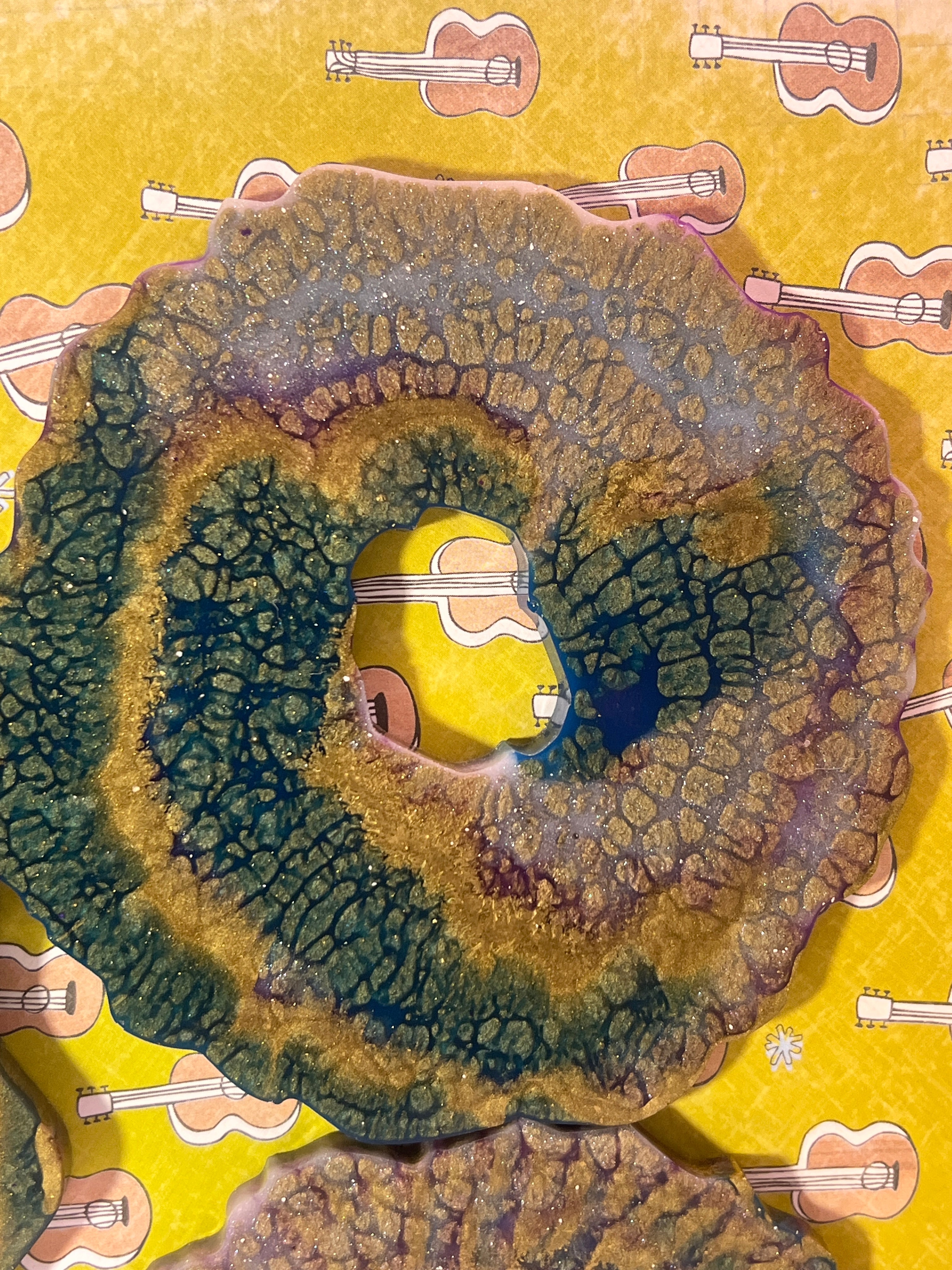 Handcrafted Crackle‑Effect Wine Rack Display Set