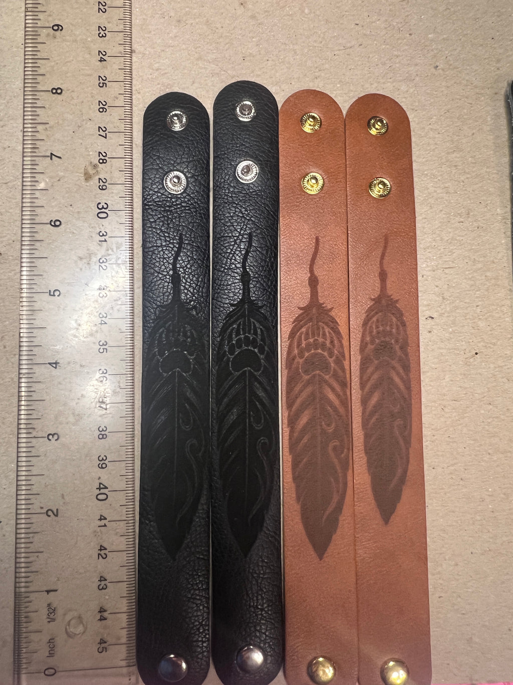 🐾 Product Description — 8" Leather Bracelet (Black & Brown)