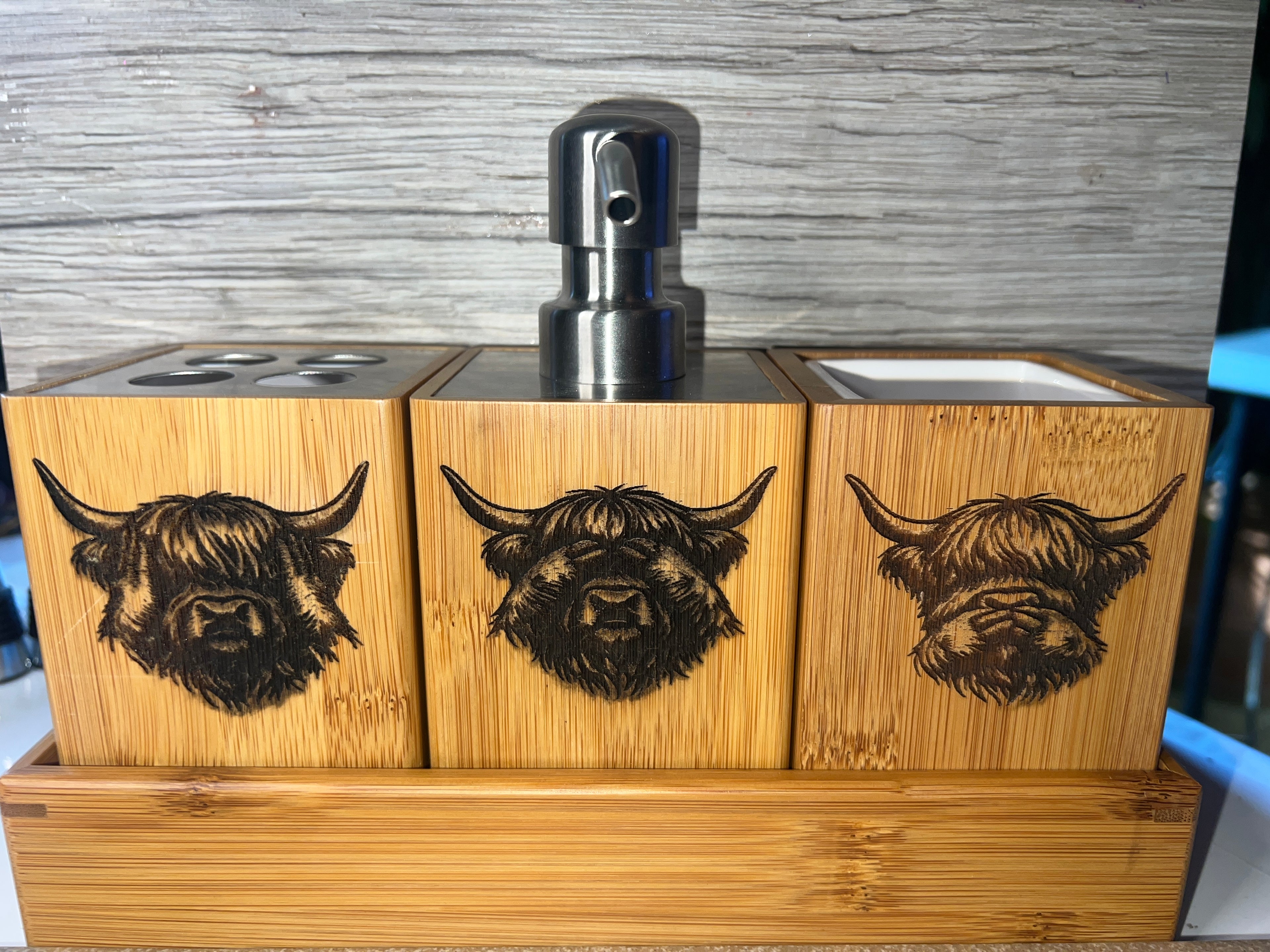 🌿 Bamboo “Hear No Evil, Speak No Evil, See No Evil” Highland Cow Bathroom Set