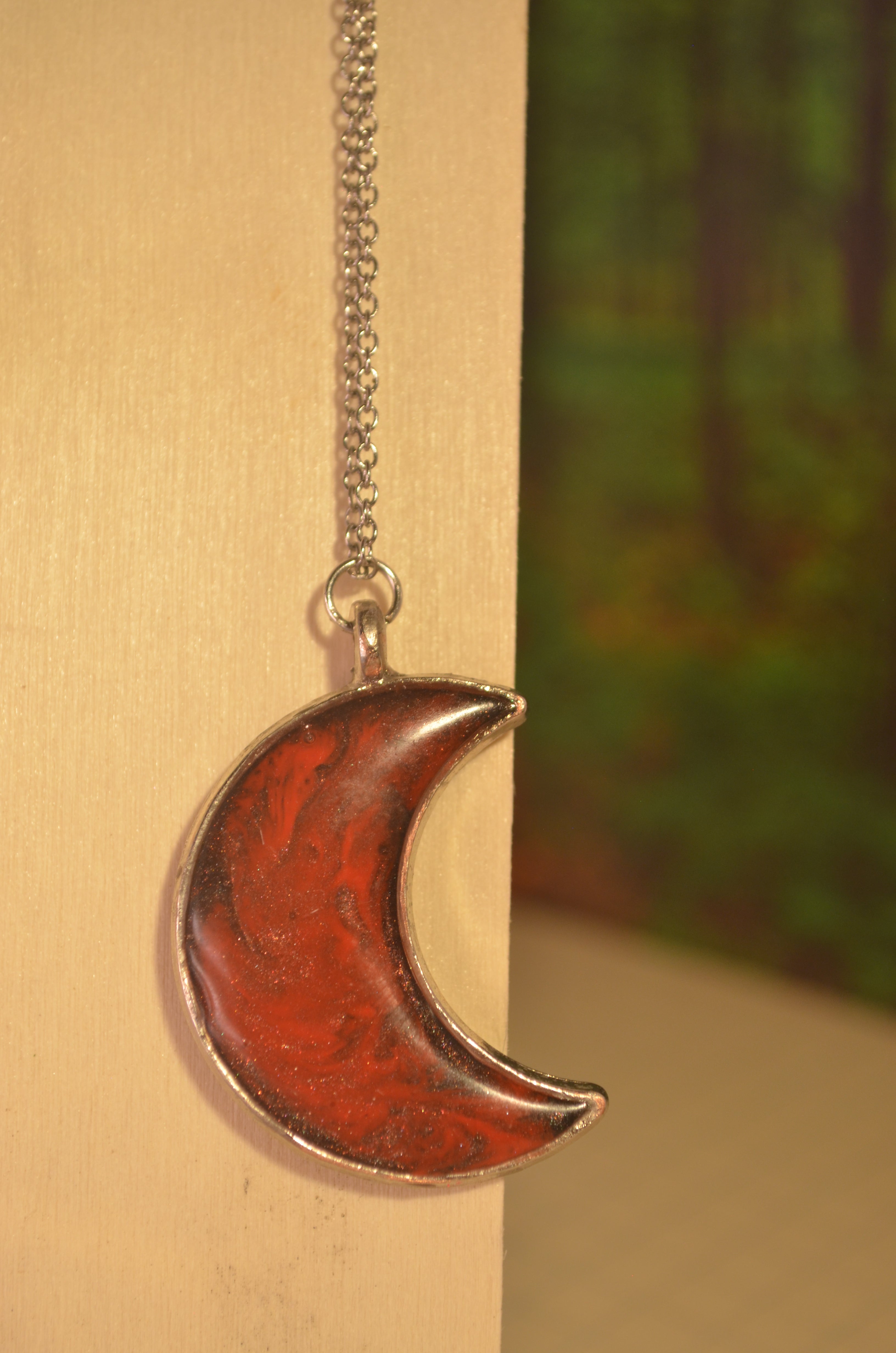 🌙🔥The Blood‑Moon Shard — Stainless Steel Chain