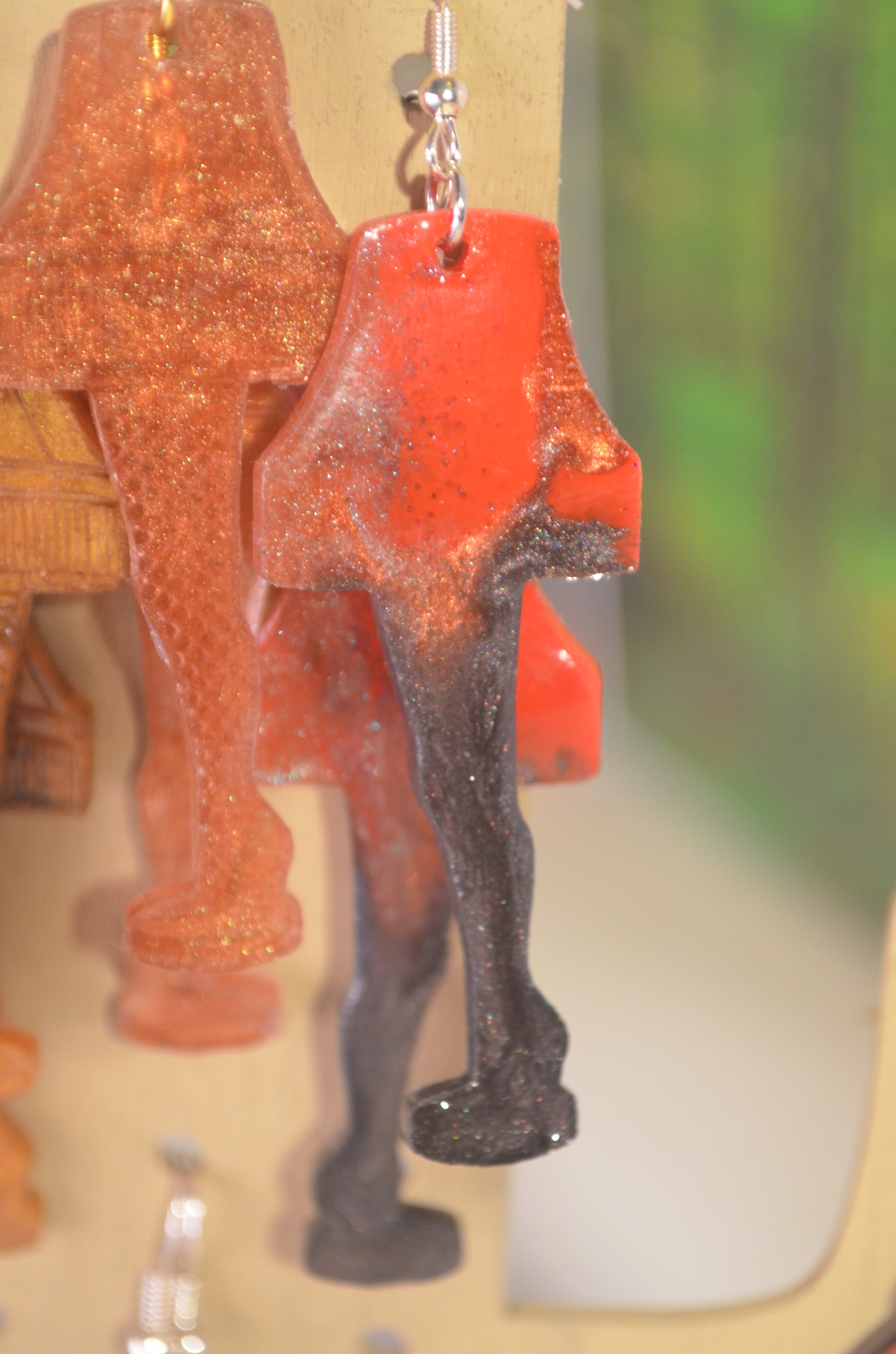 ⭐ Epoxy Leg Lamp Earrings — Retro Holiday Glow