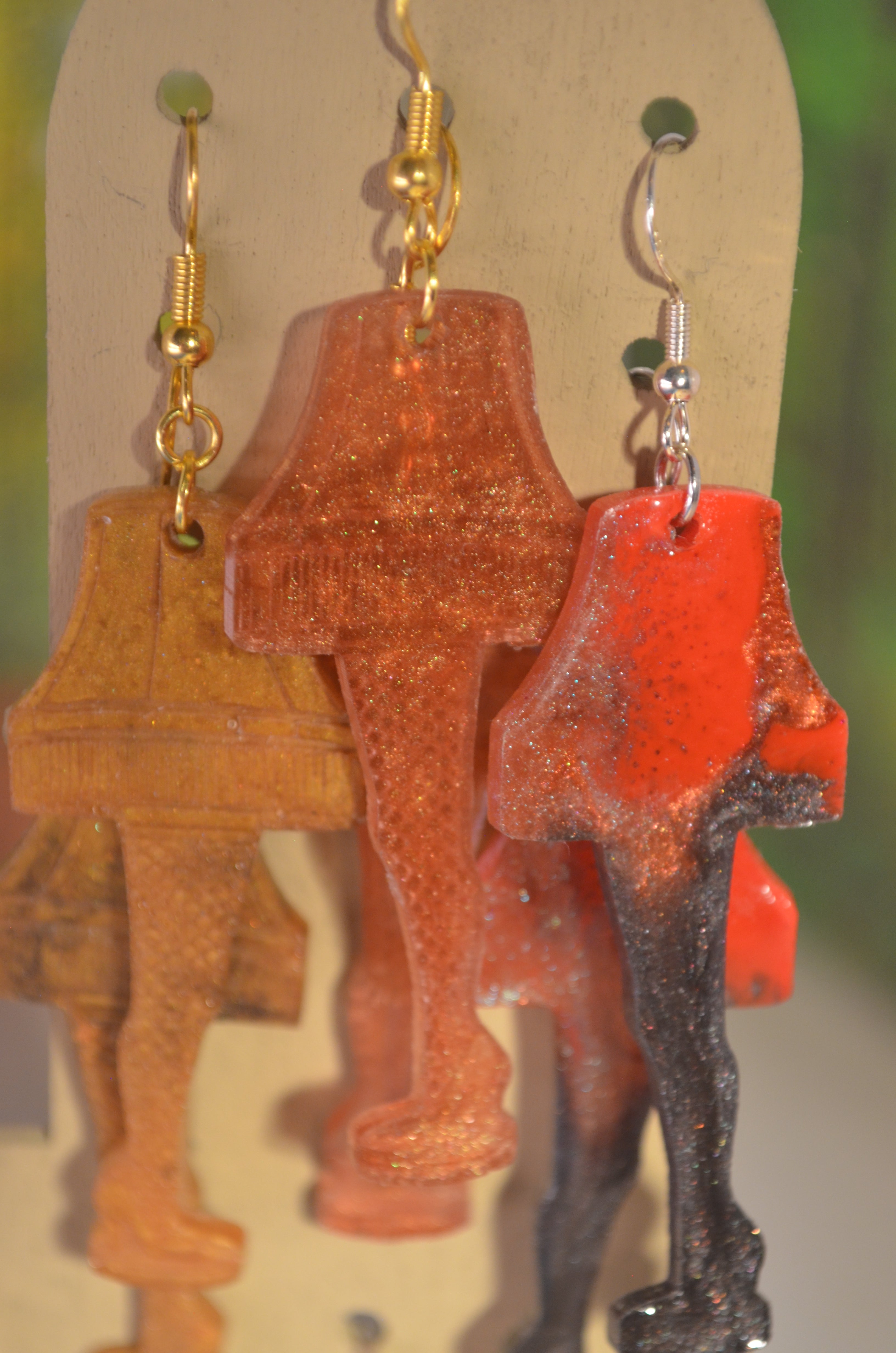 ⭐ Epoxy Leg Lamp Earrings — Retro Holiday Glow
