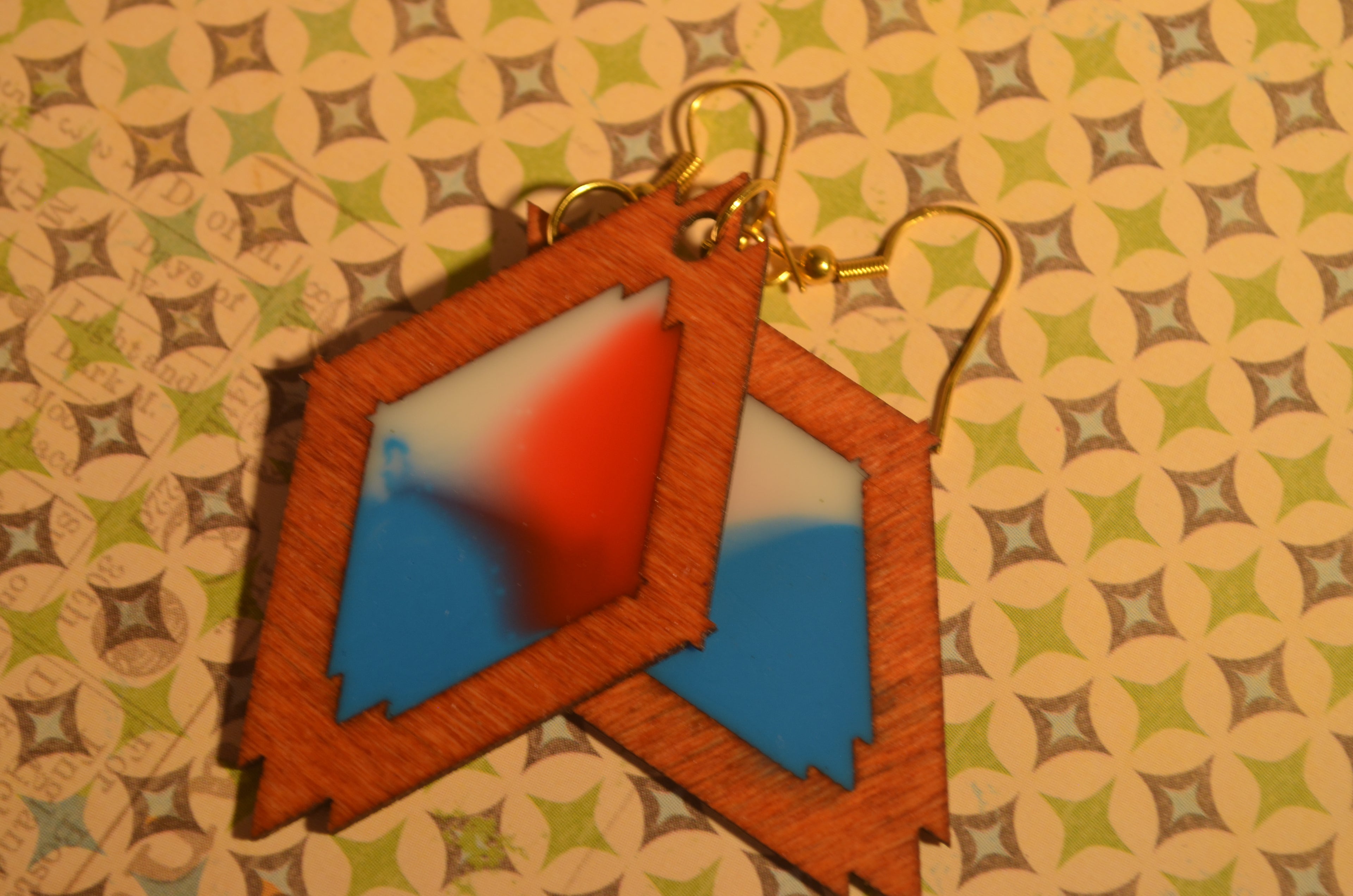 🎨✨ Gradient Crest Earrings — Mixed Media Wood & Resin