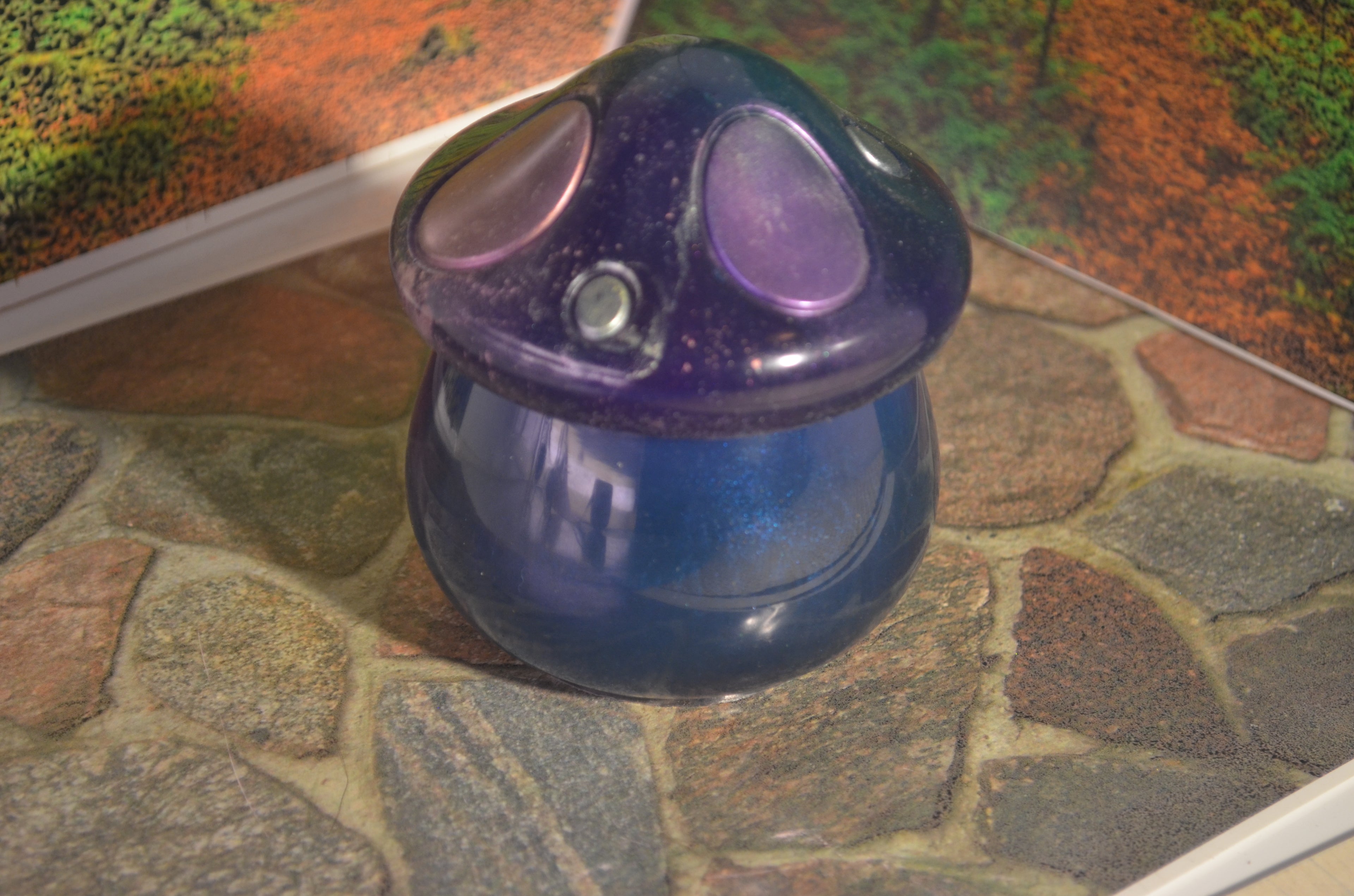 🍄 ThermoShift Twilight Mushroom Jar — 4oz