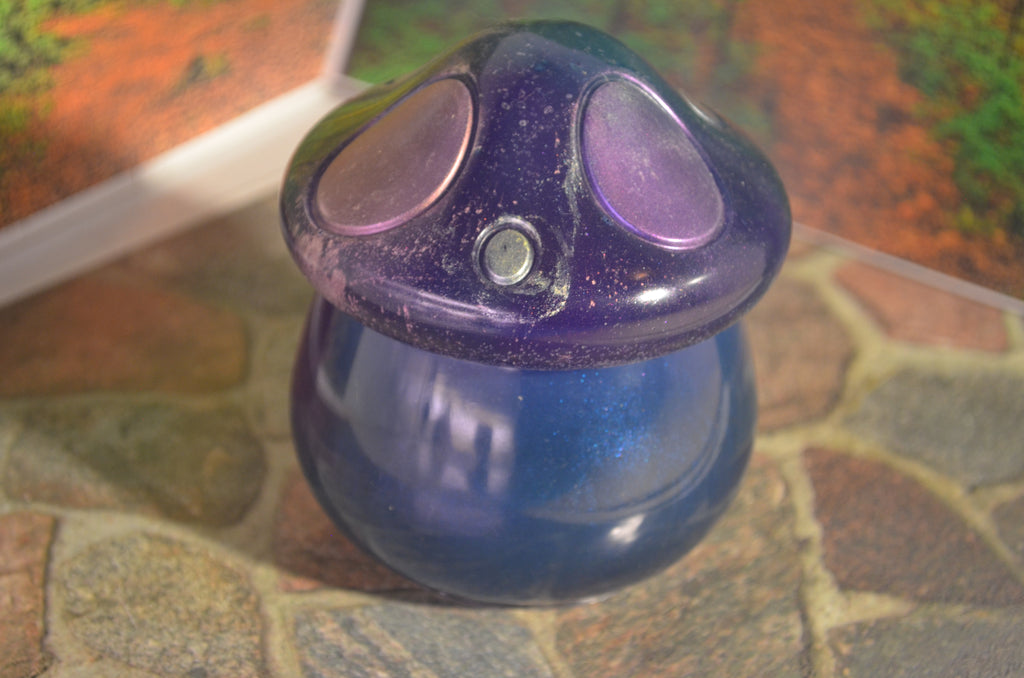 🍄 ThermoShift Twilight Mushroom Jar — 4oz