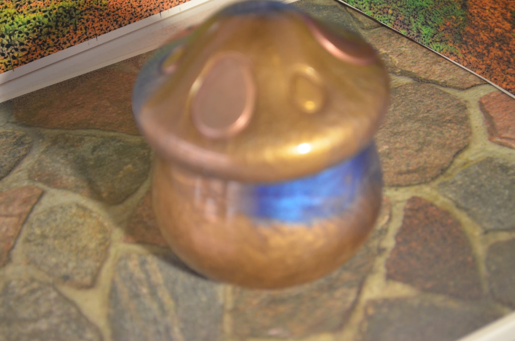 🍄 Aurora Alloy Mushroom Jar — 4oz