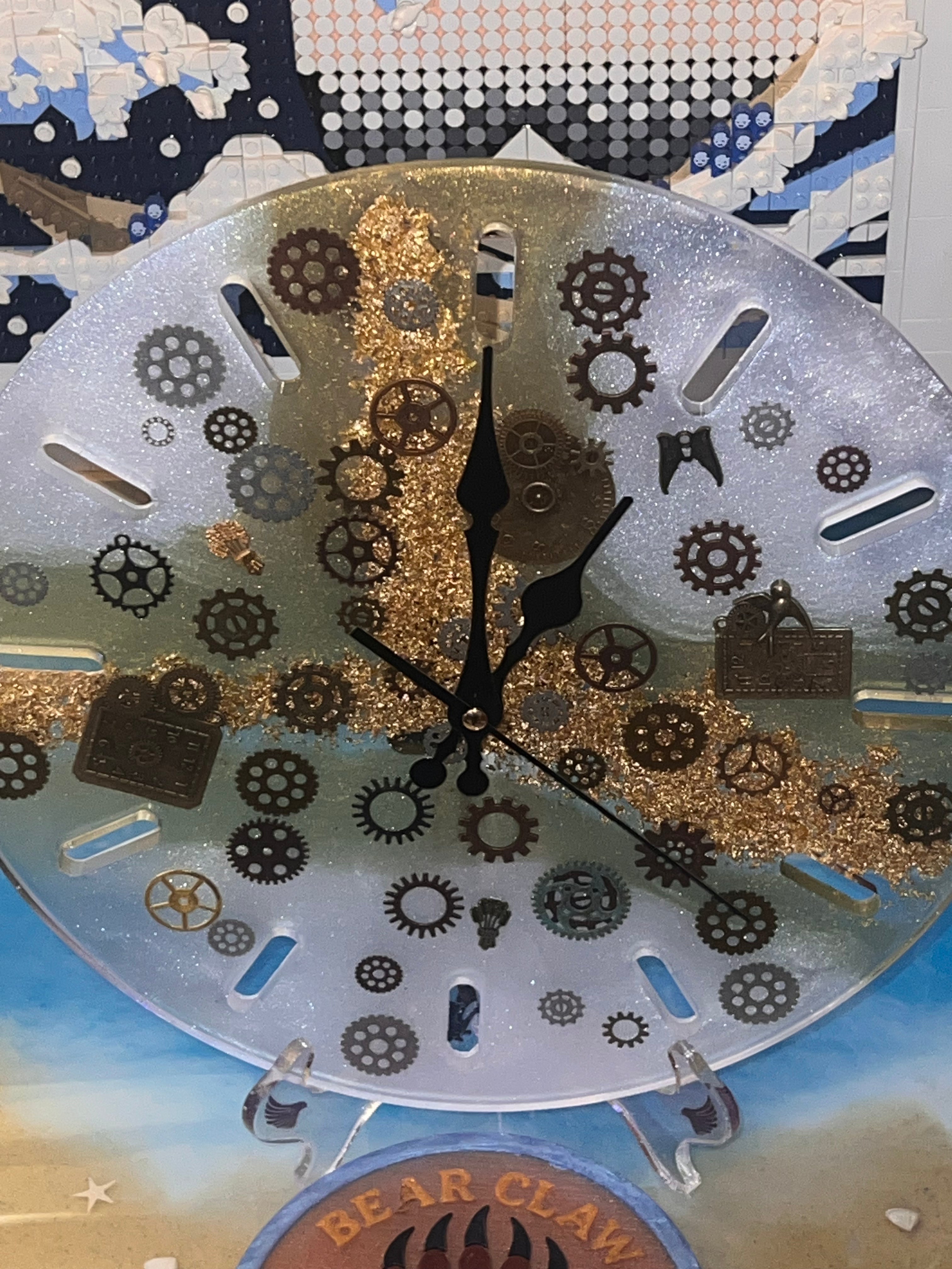 ⚙️✨Epoxy Gear Clock with Gold Vein